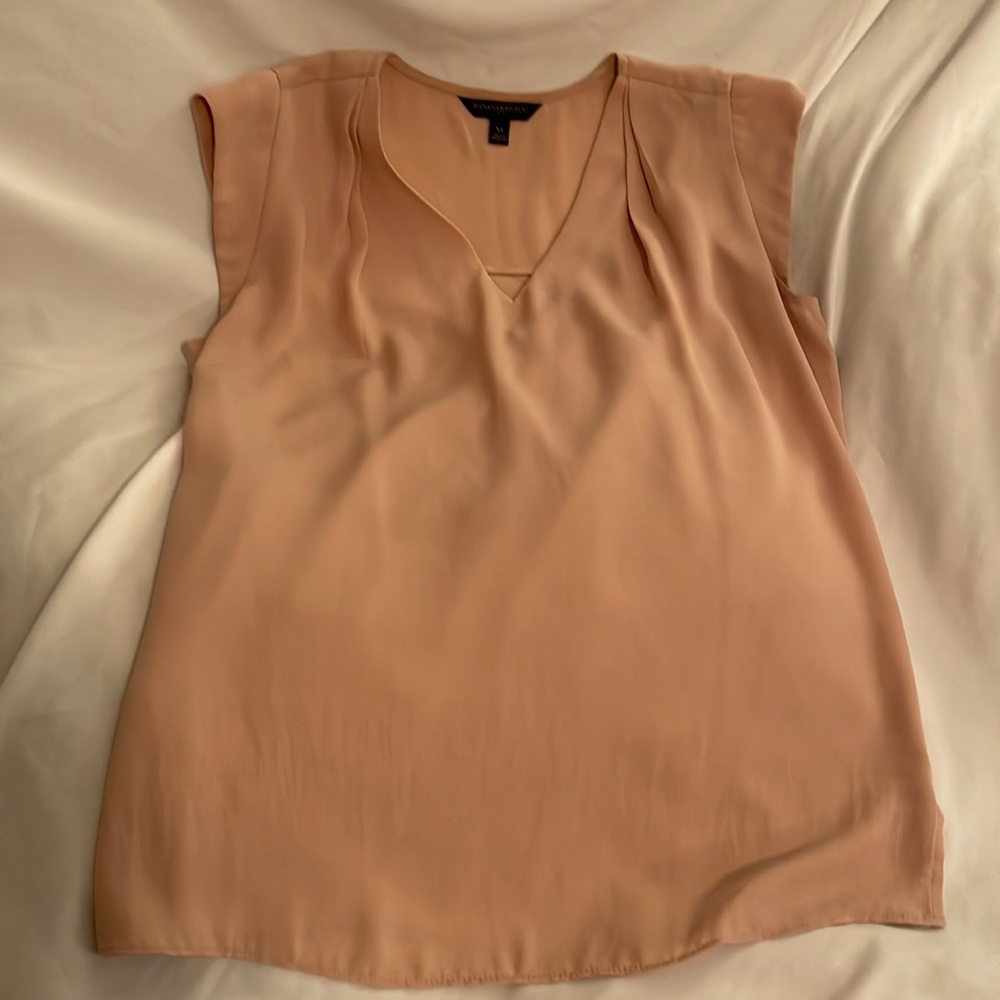 Banana Republic capped sleeve top